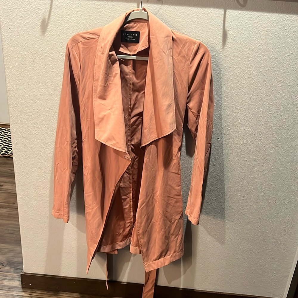 Very cute like new trench coat